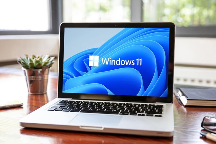 Microsoft Windows 11 (Photo by Rawf8 on stock.adobe.com)